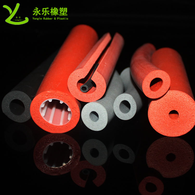 硅膠發(fā)泡管，耐高溫發(fā)泡硅膠管，保溫發(fā)泡硅膠管