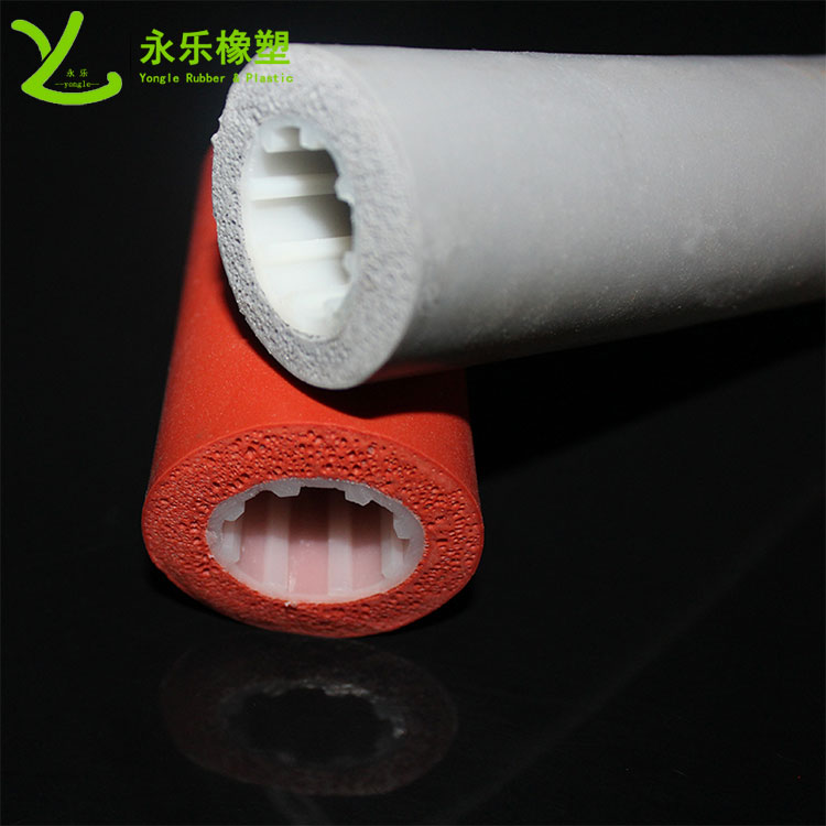 復合發(fā)泡硅膠管，耐高溫發(fā)泡硅膠管，保溫發(fā)泡硅膠管