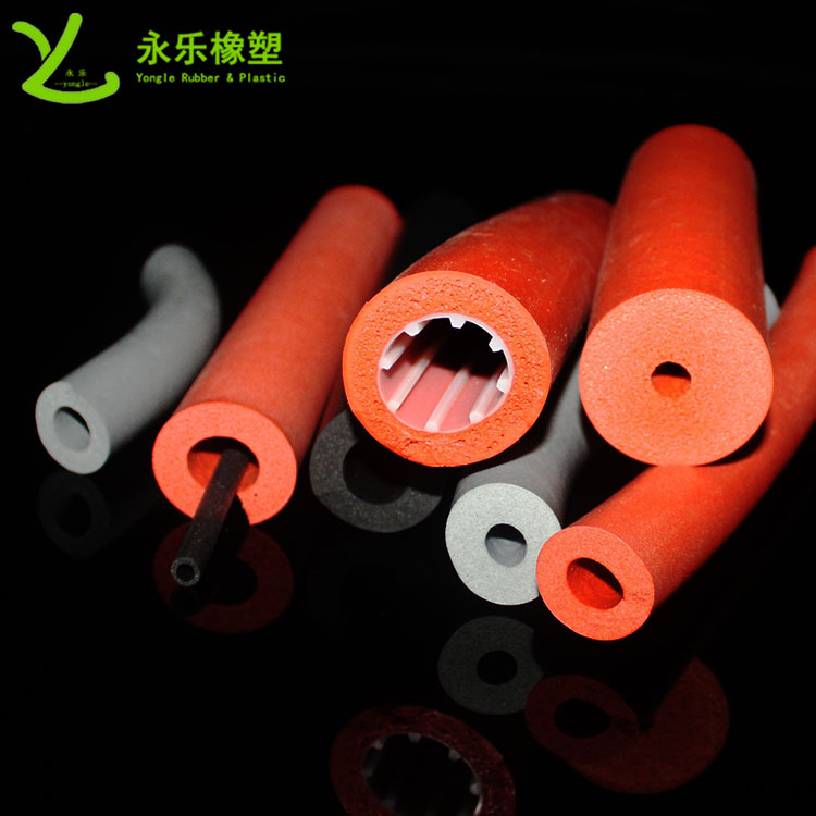 硅膠發(fā)泡管，耐高溫發(fā)泡硅膠管，保溫發(fā)泡硅膠管